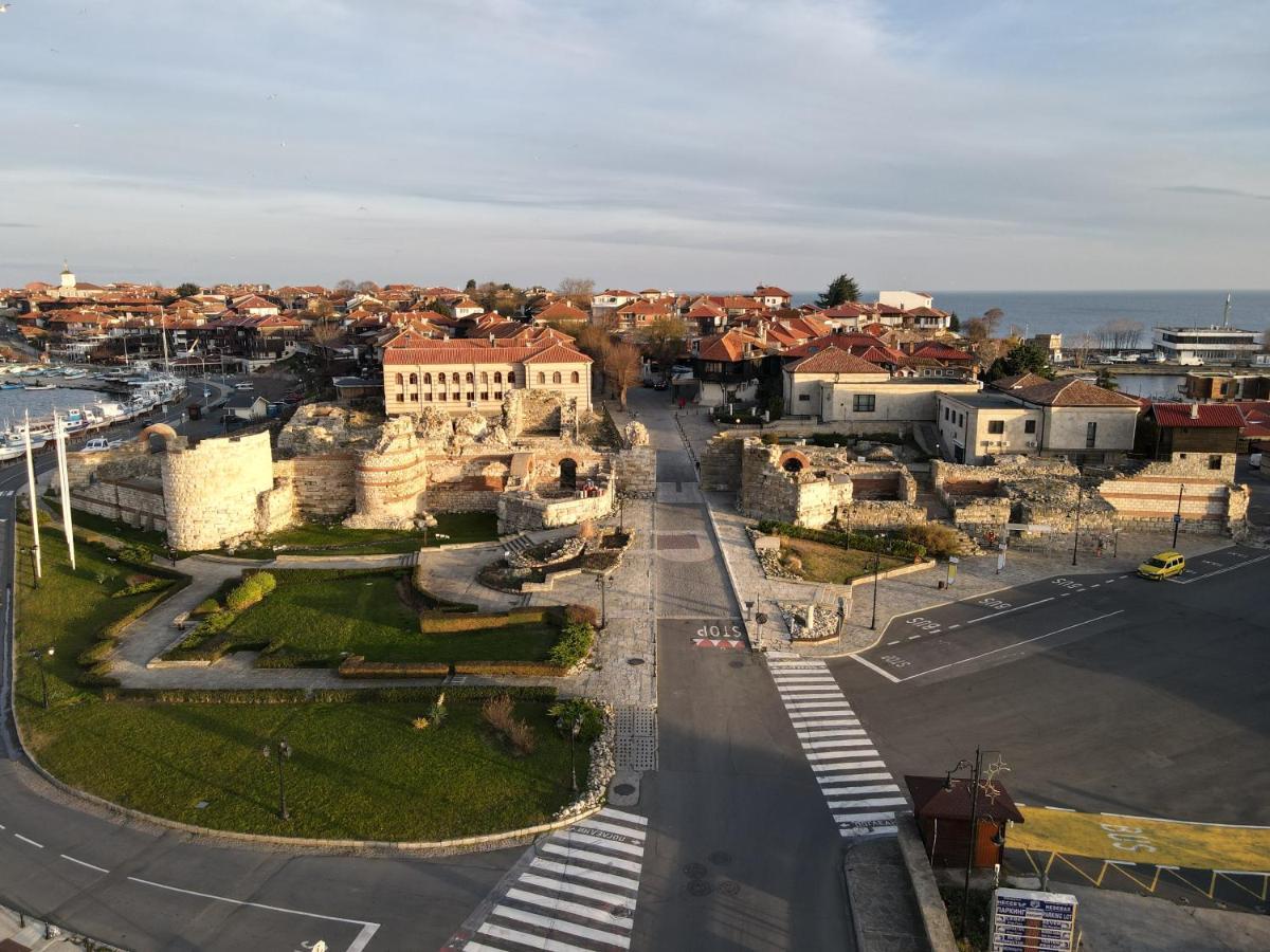 Family Hotel Lebed Nesebar Exterior foto