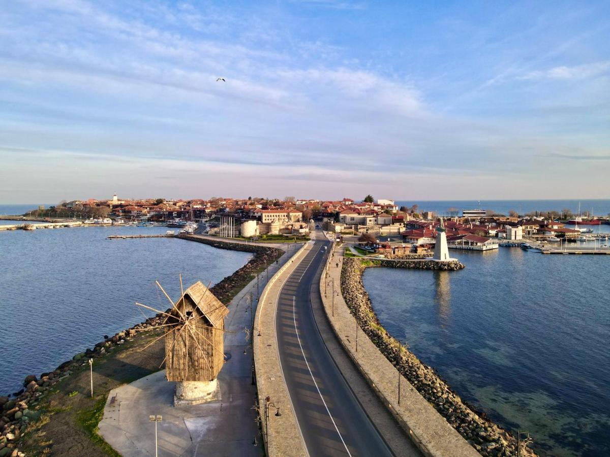 Family Hotel Lebed Nesebar Exterior foto